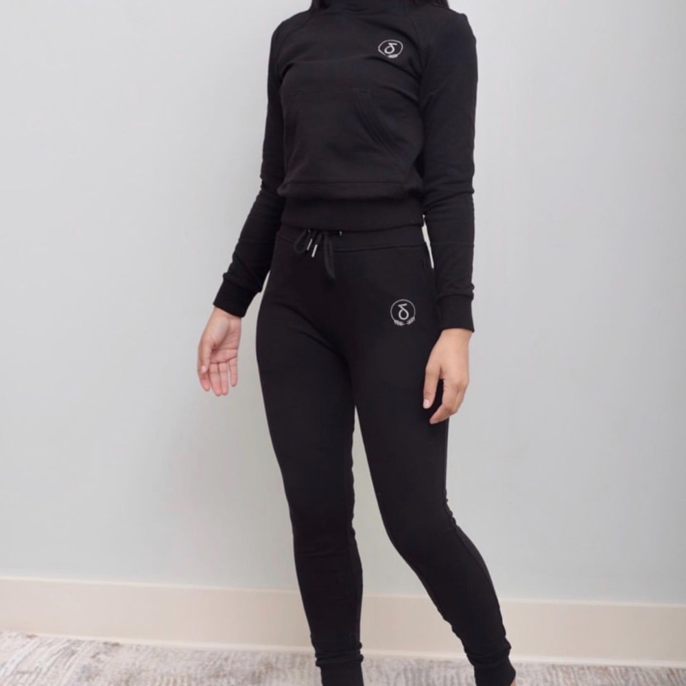 Diafora sweat suit